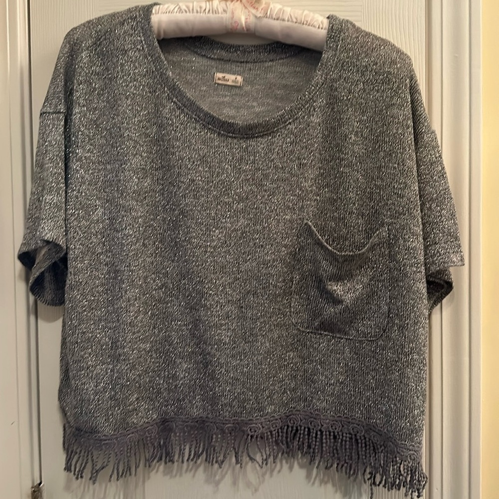 Hollister top